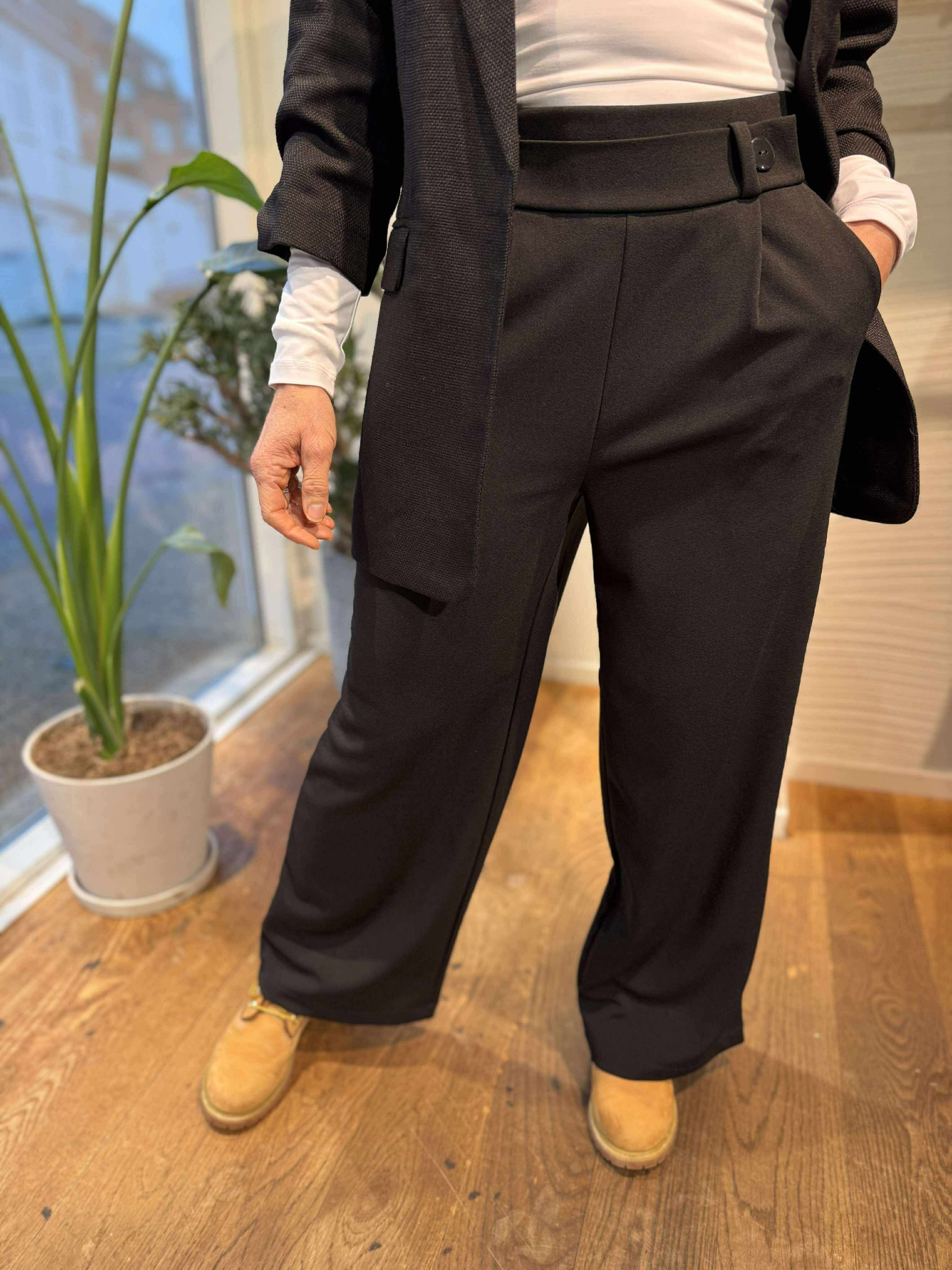 VMSTAR Trousers - Black